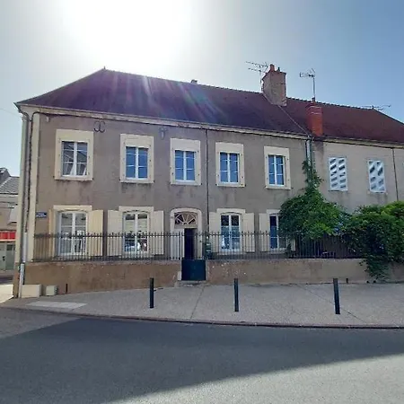 Les Gites Du Chateau Châteaumeillant Extérieur photo